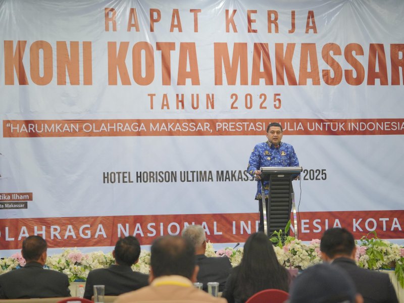 Wali Kota Makassar, Munafri Arifuddin, saat membuka Rapat Kerja (Raker) Komite Olahraga Nasional Indonesia (KONI) Kota Makassar, di Hotel Horizon Makassar, Senin (2/6/2025). @Jejakfakta/Humas Pemkot Makassar