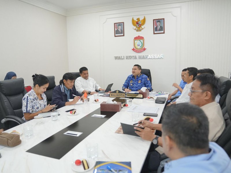 Wali Kota Makassar, Munafri Arifuddin, saat tatap muka dengan Plt Direksi BUMD di Kantor Balai Kota Makassar, Senin (2/6/2025). @Jejakfakta/dok. Humas Pemkot Makassar