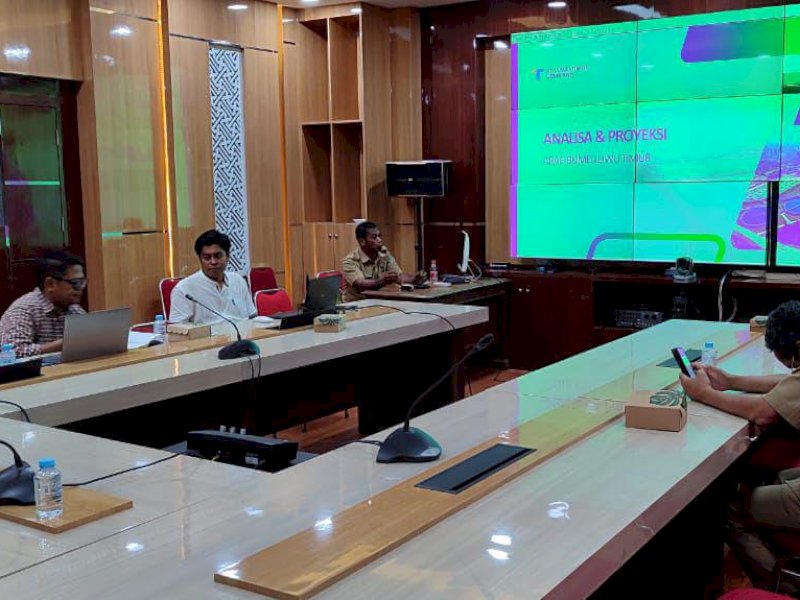 Badan Usaha Milik Daerah (BUMD) PT. Luwu Timur Gemilang (Perseroda) menggelar rapat Monitoring dan Evaluasi (Monev)  di Ruang Rapat Pimpinan Setda Luwu Timur, Selasa (3/6/2025). @Jejakfakta/dok. Humas Pemkab Lutim