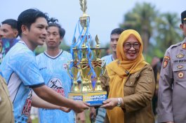 Wabup Puspawati Tutup Katrol Cup 1, Tegaskan Semangat Persatuan Lewat Sepak Bola