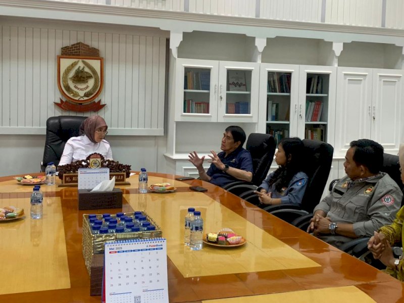 Wakil Wali Kota Makassar, Aliyah Mustika Ilham, meneriman audiensi Unit Kegiatan Mahasiswa (UKM) Shorinji Kempo Universitas Hasanuddin (Unhas), di Ruang kerjanya, Rabu (4/6/2025). @Jejakfakta/dok. Humas Pemkot Makassar