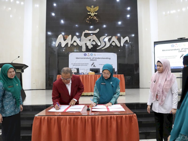 Sosialisasi Kampung Mandiri yang dirangkaikan dengan penandatanganan nota kesepahaman (MoU) antara TP PKK Kota Makassar dan Politeknik Pertanian Negeri Pangkep, di Baruga Rumah Jabatan Wali Kota Makassar, Rabu (11/6/2025). @jejakfakta/dok. Humas Pemkot Makassar
