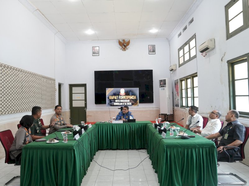 Wali Kota Makassar Munafri Arifuddin, memimpin rapat  Forum Komunikasi Pimpinan Daerah (Forkopimda) Kota Makassar menggelar rapat koordinasi tahun 2025 di Markas Kodim 1408/Makassar pada Selasa (17/6/2025). @Jejakfakta/dok. Humas Pemkot Makassar