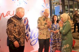 Wawali Makassar Hadiri Perayaan 249 Tahun Kemerdekaan AS di Surabaya