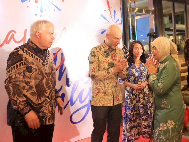 Wakil Wali Kota Makassar, Aliyah Mustika Ilham, menghadiri perayaan Hari Kemerdekaan Amerika Serikat yang ke-249 yang digelar oleh Konsulat Jenderal Amerika Serikat di Surabaya, Selasa malam (17/6/2025). @Jejakfakta/dok. Humas Pemkot Makassar