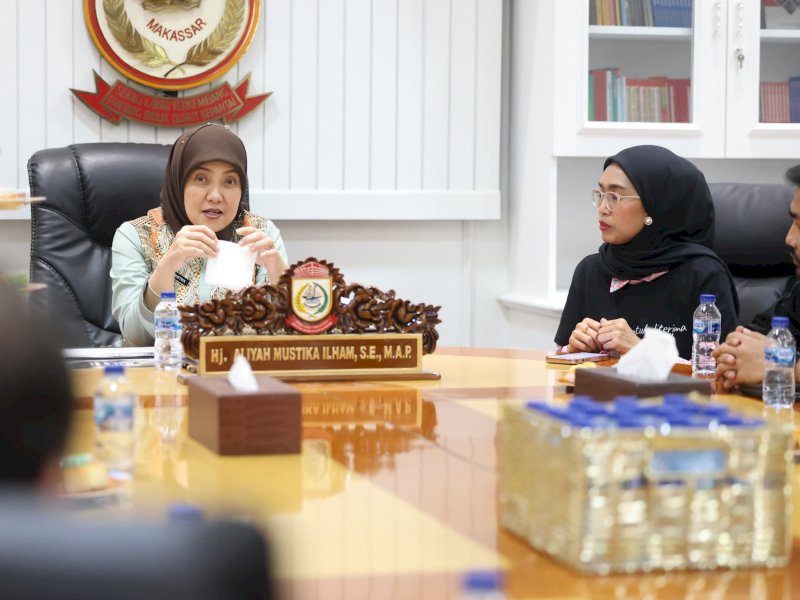 Wakil Wali Kota Makassar, Aliyah Mustika Ilham,  saat menerima audiensi dari tim PT. Persuasif Indonesia selaku penyelenggara, di Ruang Wakil Wali Kota, Lantai 2, Balai Kota Makassar, Kamis (19/6/2025). @Jejakfakta/dok. Humas Pemkot Makassar