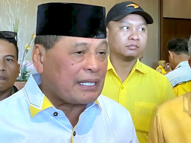 Nurdin Halid menegaskan bahwa Musyawarah Daerah (Musda) Golkar Sulawesi Selatan (Sulsel) harus menjadi ajang pertukaran gagasan, bukan politik transaksional usai pertemuan tertutup dengan pengurus DPD II Golkar se-Sulsel di Hotel Gammara Makassar, Sabtu (21/6/2025). @jejakfaktacom/Istimewa