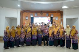 dr. Ani Nurbani Irwan lantik dan kukuhkan 31 Pengurus Pokja Bunda Paud Lutim