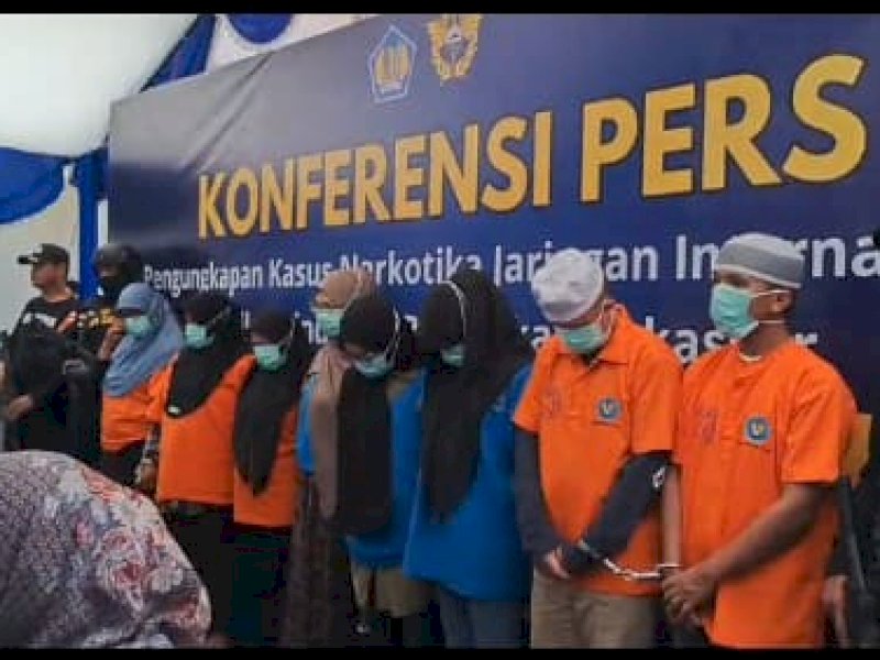 DJBC Sulawesi Bagian Selatan bersama BNN Provinsi Sulawesi Selatan berhasil menggagalkan penyelundupan narkotika jaringan internasional seberat 2.024 gram. @Jejakfakta/dok. Istimewa