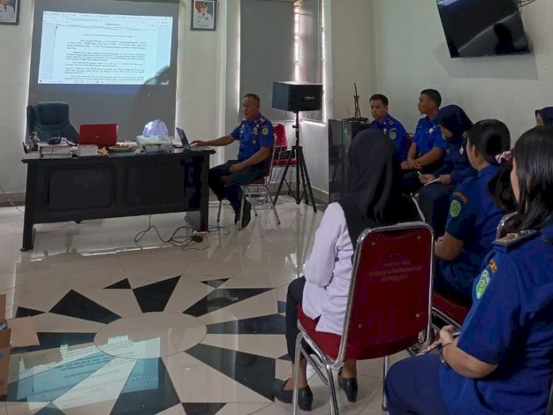 Dinas Pemadam Kebakaran (Damkar) Kabupaten Luwu Timur resmi membuka kegiatan orientasi bagi Calon Pegawai Negeri Sipil (CPNS) dan Pegawai Pemerintah dengan Perjanjian Kerja (PPPK), Senin (23/6/2026). @Jejakfakta/dok. Humas Pemkab Lutim 