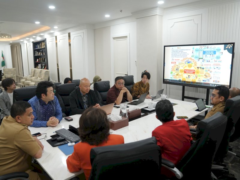 Pemerintah Kota Makassar menerima kunjungan dari perwakilan Kota Maniwa, Jepang, dan tim Yachiyo Engineering Co. Ltd di Kantor Balai Kota Makassar, Senin (24/6/2025). @Jejakfakta/dok. Humas Pemkot Makassar