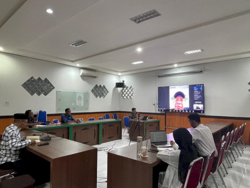 Koordinator Divisi Pencegahan Bawaslu Sulsel, Saiful Jihad, saat  rapat koordinasi pengawasan rekapitulasi daftar pemilih berkelanjutan (DPB) tingkat kabupaten/kota yang digelar secara daring, Selasa (1/7/2025). @Jejakfakta/dok. Istimewa