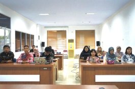 Kominfo Luwu Timur Ikuti Bimtek Kehumasan Komdigi, Asah Keterampilan Menulis Rilis dan Kelola Website