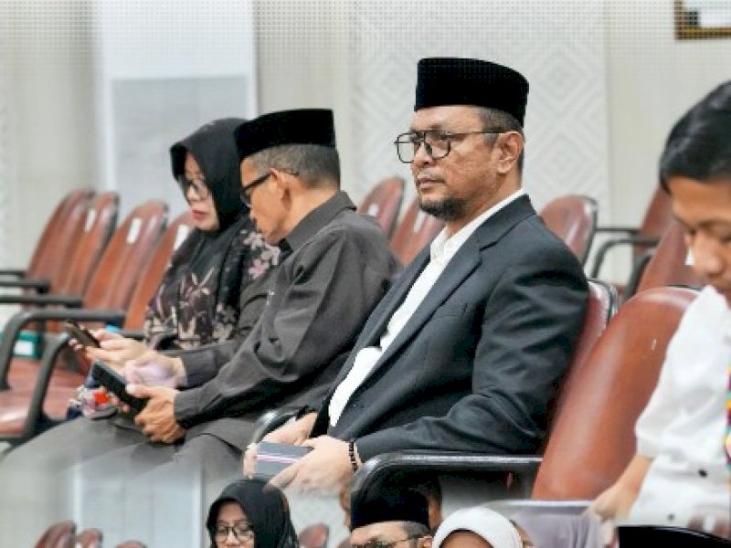 Kepala Dinas Koperasi dan UKM Kota Makassar, Arlin Ariesta, menghadiri Rapat Paripurna DPRD Kota Makassar, Rabu (2/7/2025). @Jejakfakta/Istimewa