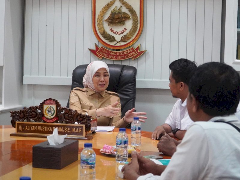 Wakil Wali Kota Makassar, Aliyah Mustika Ilham, saat menerima audiensi jajaran Pengurus Pasukan 08 Kota Makassar di ruang kerjanya, Balai Kota Makassar, pada Senin (7/7/2025). @Jejakfakta/dok. Humas Pemkot Makassar