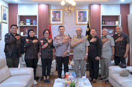 Ketua KBPP Polri Sulsel Audiensi ke Kapolda Sulsel, Bahas Kaderisasi Putra Bhayangkara Utama dan Rapimnas 2025