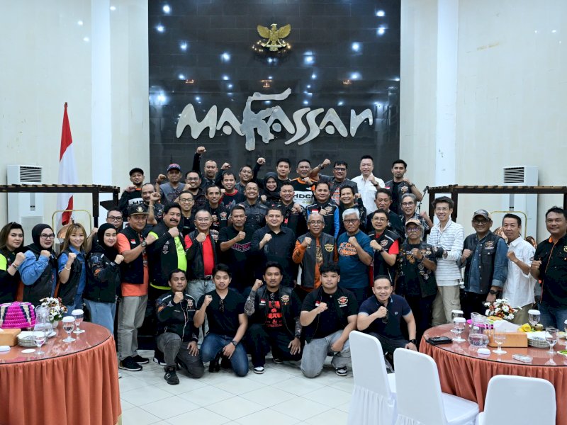 Wali Kota Makassar, Munafri Arifuddin, saat menerima jajaran Harley-Davidson Club Indonesia (HDCI) di Rumah Jabatan Wali Kota, Sabtu (12/7/2025). @Jejakfakta/dok. Humas Pemkot Makassar