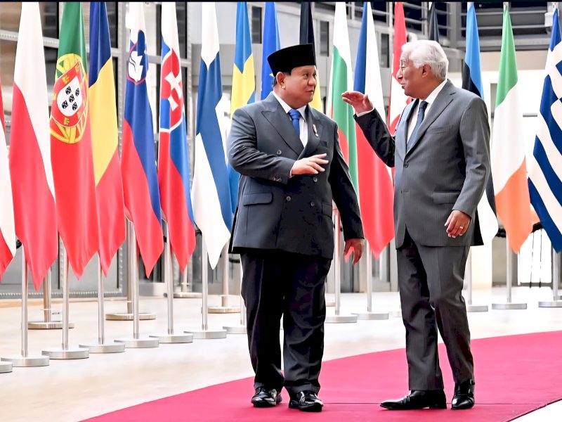 Prabowo Subianto, melakukan pertemuan bilateral dengan Presiden Dewan Eropa, Antonio Costa, di Gedung Europa, Brussel, Belgia, pada Minggu (13/7/2025). @jejakfaktacom/IG Sekretariat Presiden.
