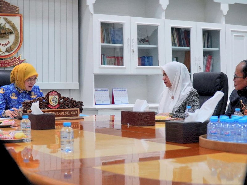 Wakil Wali Kota Makassar, Aliyah Mustika Ilham, menerima audiensi dari jajaran BPD KKLR Kabupaten Luwu Utara di Kantor Balai Kota Makassar, Kamis (17/7/2025). @Jejakfakta/dok. Humas Pemkot Makassar