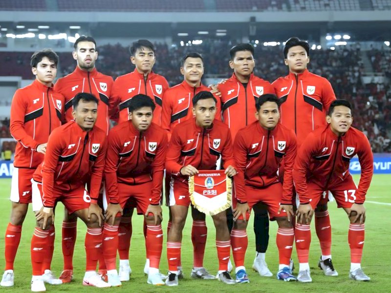 Timnas Indonesia U-23 dalam laga pamungkas fase grup melawan Malaysia U-23  di Stadion Utama Gelora Bung Karno (SUGBK), Senin (21/7/2025). @jejakfaktacom/Istimewa.