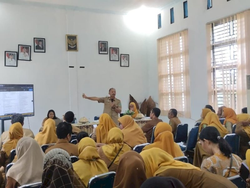DPPKB Kabupaten Luwu Timur menggelar Workshop Pemutakhiran Pendataan Keluarga Tahun 2025 (PK-25) tingkat kabupaten di Aula DPPKB Lutim, Senin (21/07/2025). @Jejakfakta/dok. Humas Pemkab Lutim 