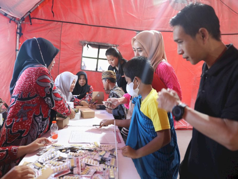 Pokja Bunda PAUD Kota Makassar sukses menyelenggarakan kegiatan sunat massal gratis bagi 200 anak di Tribun Lapangan Karebosi, Makassar,  (23-24/7/2025). @Jejakfakta/dok. Humas Pemkot Makassar
