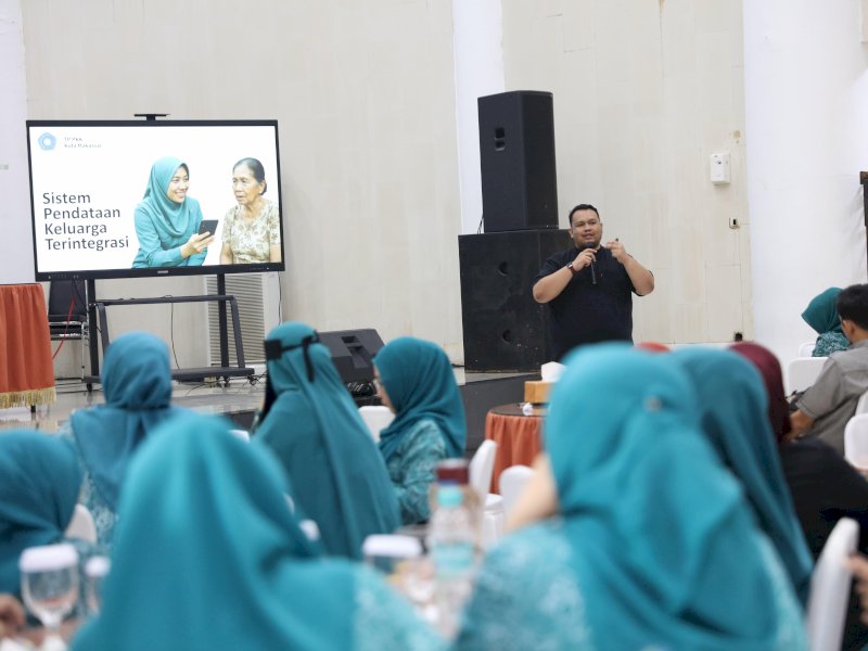 Bimbingan Teknis (Bimtek) Pendataan bagi Ketua Kelompok Dasawisma di Baruga Anging Mammiri, Kamis (24/7/2025). @Jejakfakta/dok. Humas Pemkot Makassar