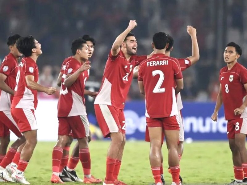 Timnas U-23 menjaga peluang meraih gelar juara Piala AFF U-23 2025 dengan kemenangan dramatis 7-6 melalui adu penalti atas Thailand di Stadion Utama Gelora Bung Karno (SUGBK), Jakarta, Jumat (25/7/2025). @jejakfaktacom/Istimewa
