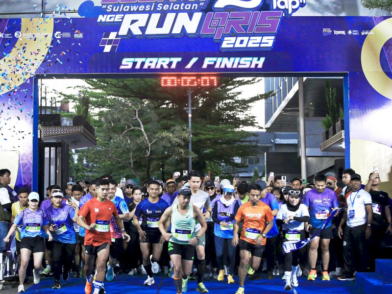 Badan Musyawarah Perbankan Daerah (BMPD) Sulawesi Selatan bersama Bank Indonesia (BI) Makassar menggelar kegiatan bertajuk QRIS Tap Run dan Porsebank+, yang dirangkaikan dengan penyerahan simbolis 1.000 bibit pohon kepada Pemerintah Kota Makassar melalui Dinas Lingkungan Hidup (DLH), di Kantor BI Makassar, Jalan Jenderal Sudirman, Minggu (27/7/2025). @Jejakfakta/dok. Humas Pemkot Makassar