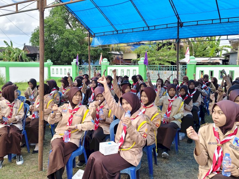 Hari Saka Bakti Husada (SBH) ke-40, Dinas Kesehatan Kabupaten Pangkajene dan Kepulauan gelar Aksi Bergizi di Pondok Pesantren Asshiratal Mustaqim DDI Pangkep, Bonto Perak, Kamis (31/7/2025). @jejakfaktacom/Humas Pemda Pangkep.