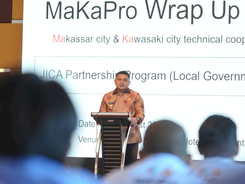Wali Kota Makassar, Munafri Arifuddin, saat menghadiri seminar penutupan program Makassar City&ndash;Kawasaki City Technical Cooperation Projects (MaKaPro) di Hotel Aston Makassar, Kamis (7/8/2025). @Jejakfakta/dok. Humas Pemkot Makassar