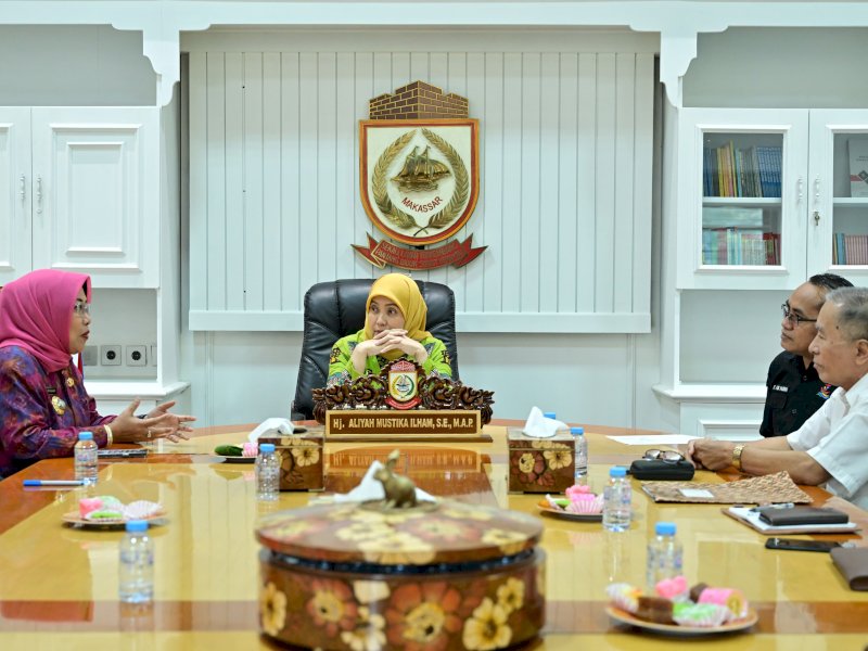 Wakil Wali Kota Makassar, Aliyah Mustika Ilham, menerima kunjungan audiensi dari Majelis Gereja Jemaat Pniel Perumnas, Klasis Makassar Tengah Wilayah IV, di Ruang Kerjanya, Kamis (7/8/2025). @Jejakfakta/dok. Humas Pemkot Makassar