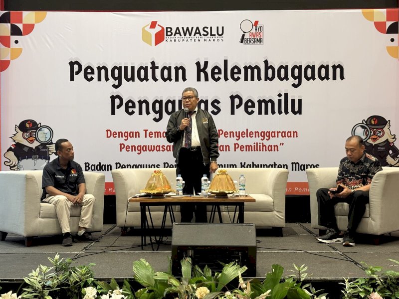 Anggota Komisi II DPR RI, Taufan Pawe, saat menghadiri Rapat Penguatan Kelembagaan Pengawas Pemilu di Hotel Dalton, Makassar, Jumat (8/8/2025). @Jejakfakta/dok. Istimewa