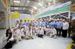 Wali Kota Makassar Dampingi Kunjungan Komisi IV DPR RI Tinjau Stok Beras di Gudang Bulog Panaikang