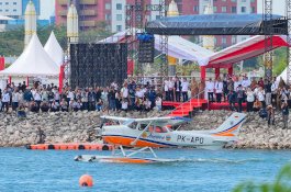 Kemenhub Luncurkan Pesawat Amfibi, Bupati Pangkep Harap Percepat Distribusi Logistik