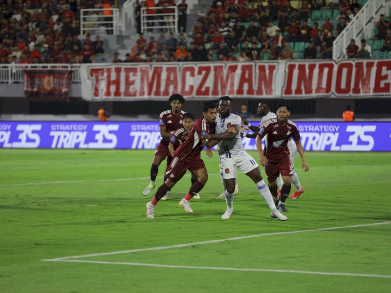 PSM Makassar harus berbagi poin usai ditahan imban Persijap 1-1, pada pekan pertama Super League 2025/2026 di Stadion BJ Habibie, Parepare, Jumat (8/8/2025) malam. @Jejakfakta/dok. Media PSM