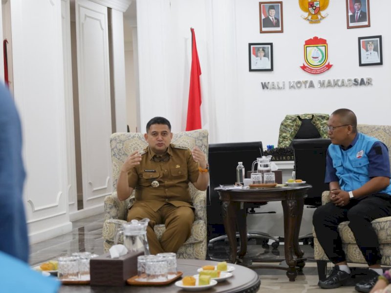 Wali Kota Makassar, Munafri Arifuddin, saat menerima audiensi bersama Ketua Harian Forum Sulsel Peduli, Andi Akmal, di Balai Kota Makassar, Selasa (12/8/2025). @Jejakfakta/dok. Humas Pemkot Makassar