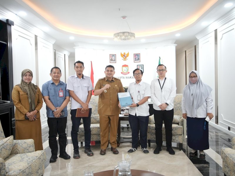 Kepala BPBPK Sulsel, Baskoro Elmiawan, saat penyerahan aset IPAL Losari ke Wali Kota Munafri Arifuddin di Balai Kota Makassar, Selasa (12/8/2025). @Jejakfakta/dok. Humas Pemkot Makassar