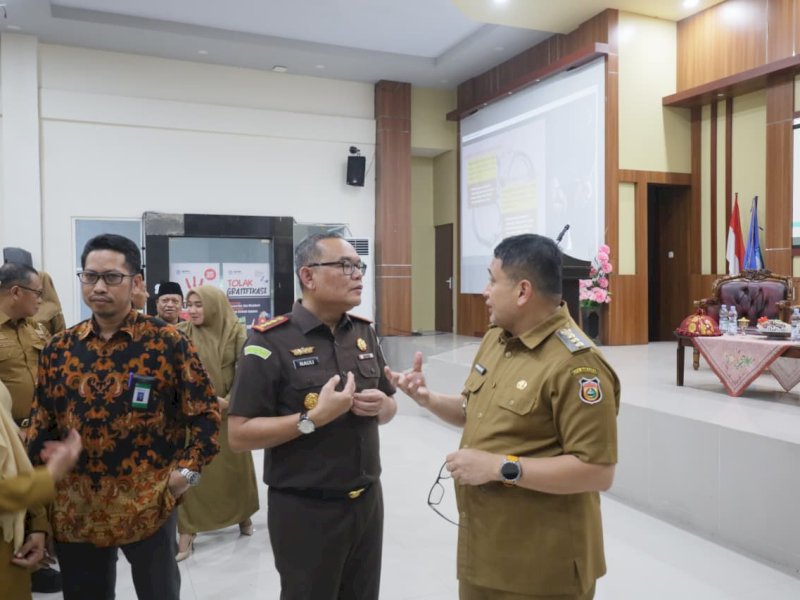 Kepala Kejaksaan Negeri (Kejari) Makassar, Nauli Rahim Siregar, saat menghadiri Sosialisasi Pencegahan Korupsi bagi kepala sekolah SD dan SMP se-Kota Makassar, Selasa (12/08/2025). @Jejakfakta/dok. Humas Pemkot Makassar