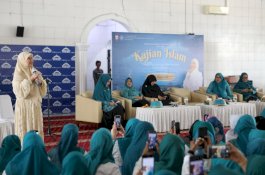 TP PKK Makassar Hadirkan Dewi Yull, Bahas Keikhlasan dan Makna Titipan dari Allah