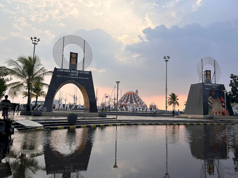 Ilustrasi Pantai Losari. Dinsos Makassar bersama UPT Losari menggandeng Komunitas Pengamen Jalanan (KPJ) dalam upaya penanganan pengamen di kawasan Pantai Losari. @Jejakfakta/Istimewa