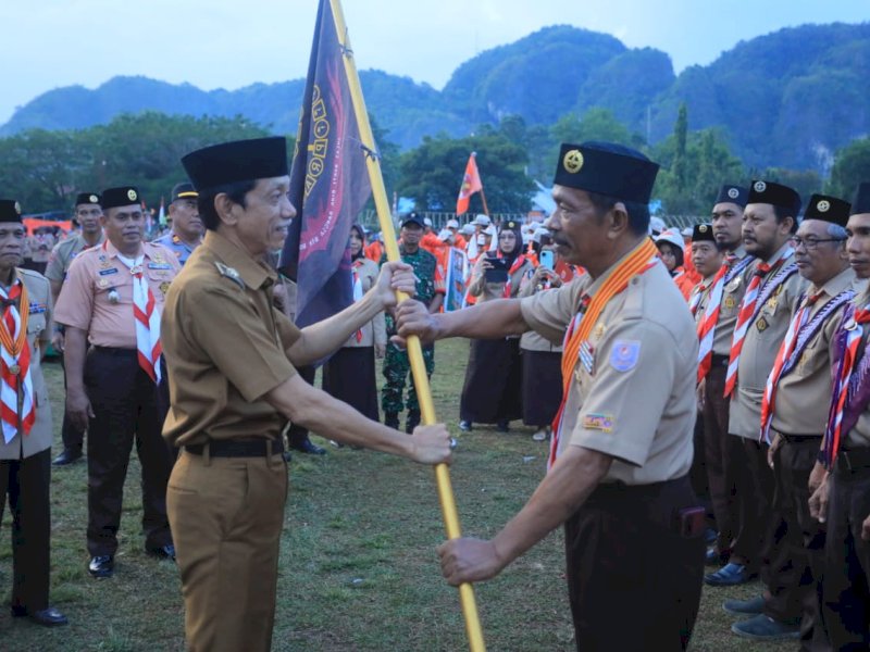 Peringati Hari Ulang Tahun (HUT) ke-64 Gerakan Pramuka, Kwarcab Gerakan Pramuka Kabupaten Pangkep sukses menggelar Apel Besar, di Lapangan Minasatene, mulai 24 hingga 26 Agustus 2025. @jejakfaktacom/Humas Pemda Pangkep.