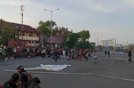 Aksi Solidaritas Affan Kurniawan di Makassar, Dua Jalur Jalan Diblokade Demonstran