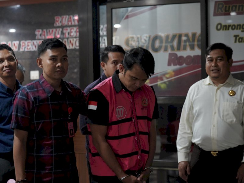  Kejaksaan Tinggi Sulawesi Selatan (Kejati Sulsel) resmi menetapkan dan menahan seorang mantan Mantri bank berinisial HA terkait dugaan korupsi pemberian kredit fiktif di salah satu bank milik negara (BUMN) di Kabupaten Bulukumba. @Jejakfakta/dok. Istimewa