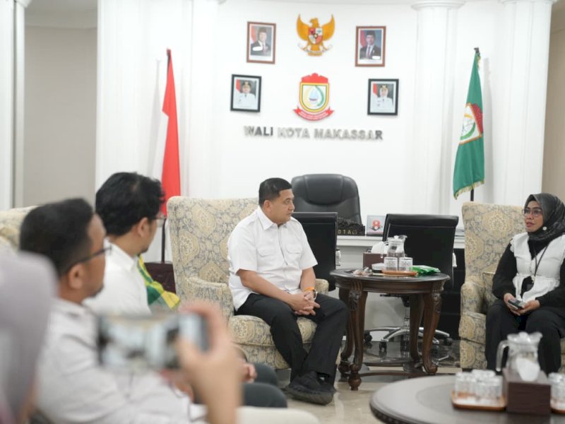Kepala Kantor Wilayah BPJS Ketenagakerjaan Sulawesi Maluku, Mintje Wattu, saat pertemuan bersama Wali Kota Makassar, Munafri Arifuddin, dan Wakil Wali Kota Aliyah Mustika Ilham, di Balai Kota Makassar, Rabu (3/9/2025). @Jejakfakta/dok. Humas Pemkot Makassar