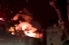 Delapan Rumah Hangus Terbakar di Karang Anyar Makassar Dini Hari