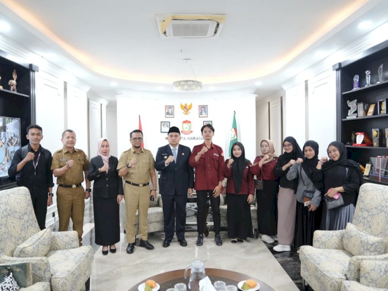 Wali Kota Makassar, Munafri Arifuddin, saat menerima audiensi panitia Festival Kewirausahaan UMI di Balai Kota Makassar, Senin (9/9/2025). @Jejakfakta/dok. Humas Pemkot Makassar