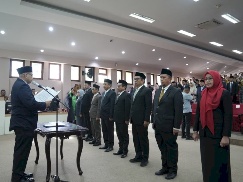 Wali Kota Makassar Munafri Arifuddin resmi melantik sembilan pejabat tinggi pratama Pemerintah Kota Makassar di Balai Kota, Selasa (9/9/2025). @Jejakfakta/dok. Humas Pemkot Makassar