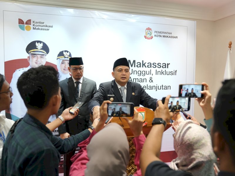 Wali Kota Makassar, Munafri Arifuddin, memberikan keterangan pers usai melantik sembilan pejabat pimpinan tinggi pratama lingkup Pemerintah Kota Makassar, di Kantor Balai Kota Makassar, Selasa (9/9/2025). @Jejakfakta/dok. Humas Pemkot Makassar