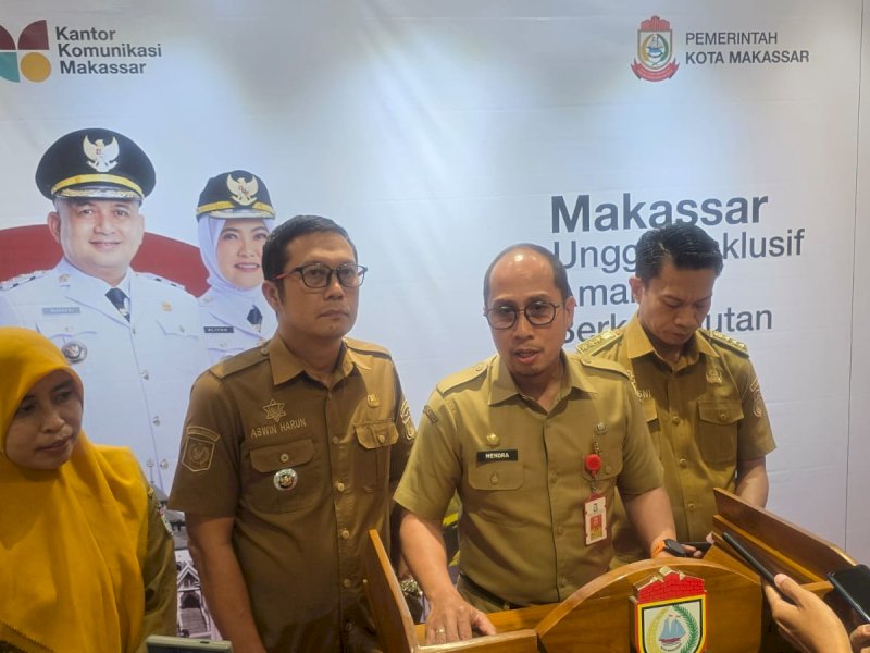 Kepala Dinas Pariwisata Kota Makassar, Hendra Hakamuddin, saar memberikan keterangan pers. @Jejakfakta/dok. Istimewa